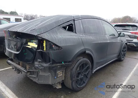 2018 Tesla Model X 100D/75D/P100D z USA, uszkodzony, nr VIN 5YJXCDE28JF122289